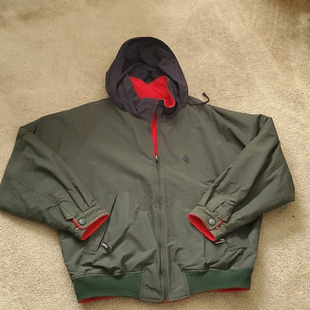Reversible bomber jacket